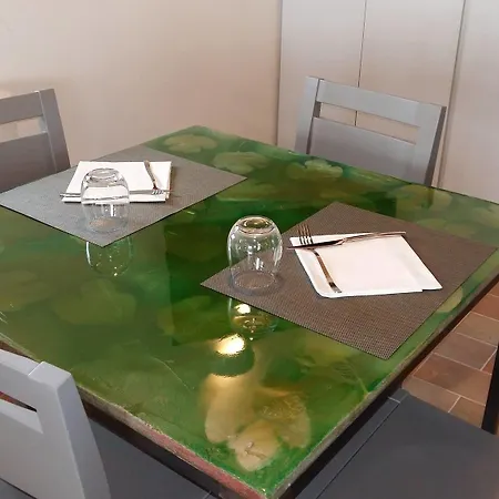 Moretti Village - Sophie