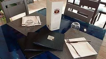 Moretti Village - Sophie