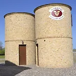 Moretti Village - Sophie