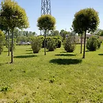 Moretti Village - Sophie
