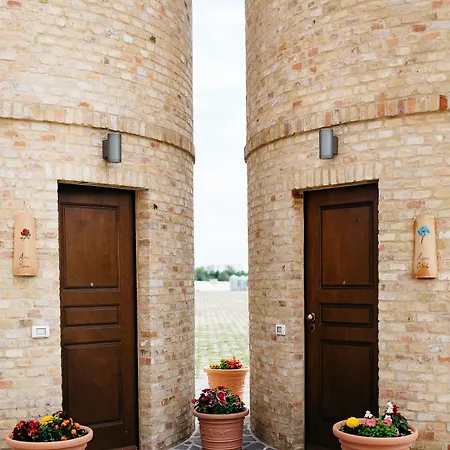 Moretti Village - Sophie