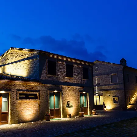 Moretti Village - Sophie Lantställe