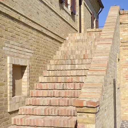 Moretti Village - Sophie Séjour à la campagne *