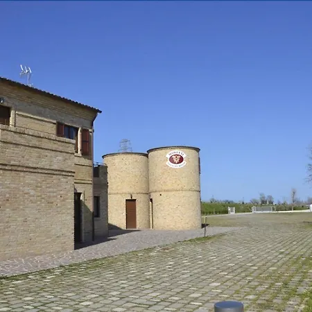 Moretti Village - Sophie