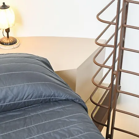 Moretti Village - Sophie